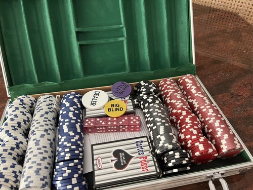 Malette poker aluminium 3 - poker, +