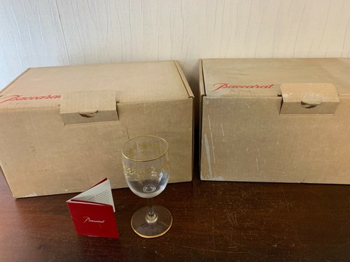 Verres eau modèle - à,