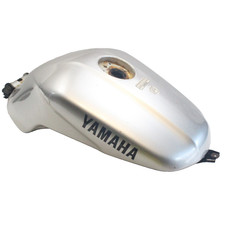 Genuine 1998–2003 Yamaha FZS600 Fazer Petrol Fuel Tank Silver 4RYR24105002