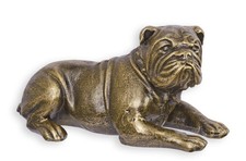 Une figurine en fonte