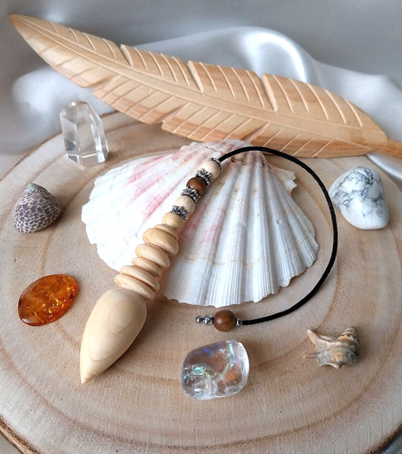 Dowsing clock divination - /,