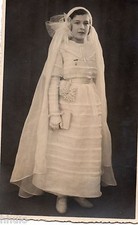 BL638 Carte Photo vintage card RPPC Enfant communiante robe voile religion 1935