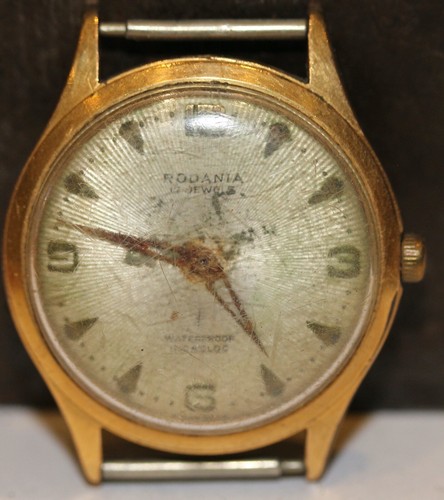 Montre mécanique ancienne