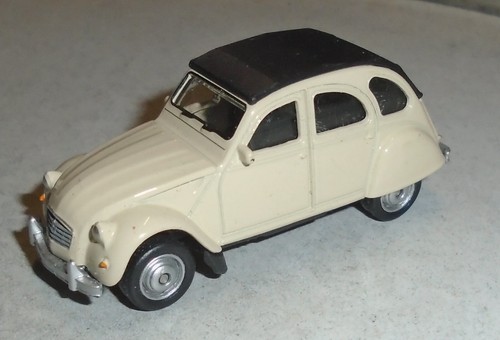 Véhicule miniature 67 - véhicule,