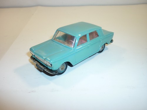 Norev plastique fiat 1500 - 1/43,