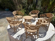 Salon pour poupées en rotin