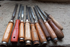 Lot 10 ciseaux à bois pour