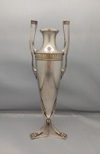 Vase amphore en métal