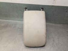 5TA864207B accoudoir central