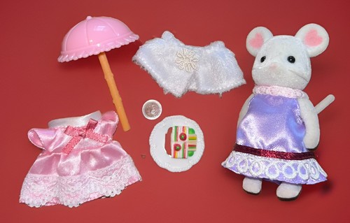 Sylvanian families figurine - families, :