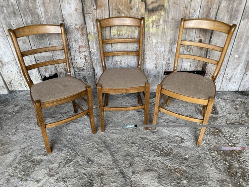 Série chaises anciennes - 3,
