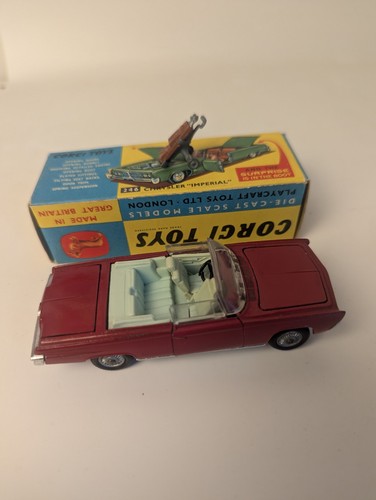 Corgi toys 246 chrysler - toys,