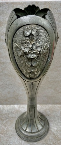 Vase art nouveau - en, étain