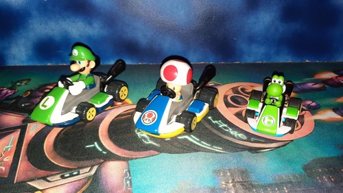 Lot figurines mario kart - lot,