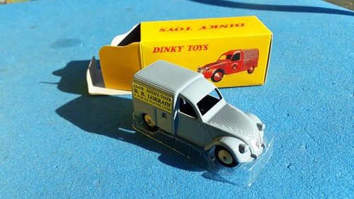 Dinky toys 25d citroën 2cv - -,