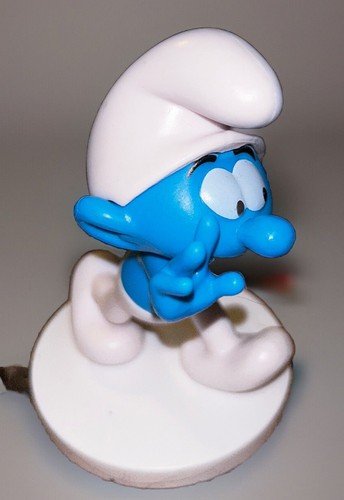 Schtroumpf sur socle smurf - schtroumpf,