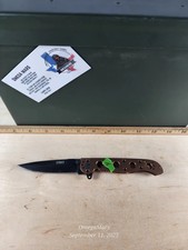 CRKT M16-03BK #04 Light usage