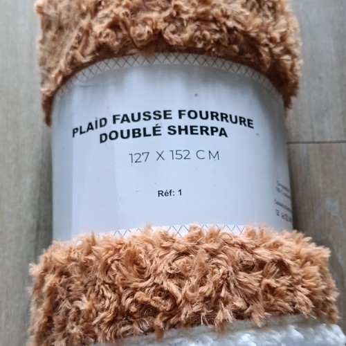 Plaid fausse fourrure - , doublé