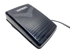 Pédale universelle pour