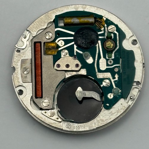 Mouvement montre quartz eta - montre,