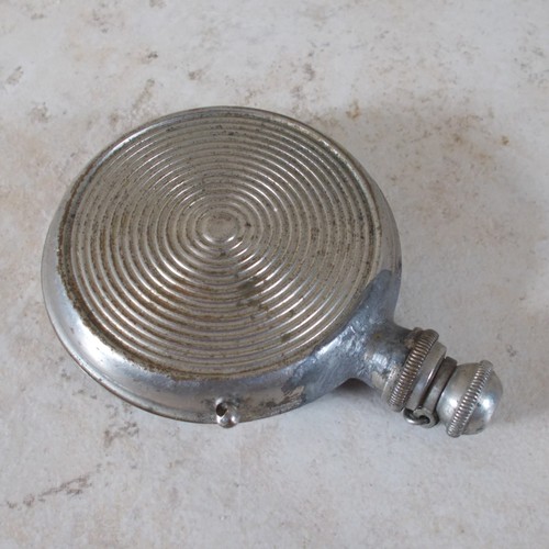 Ancienne fiole contenant - , tabac