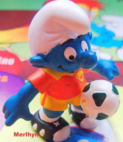 Schtroumpf football smurf - football,