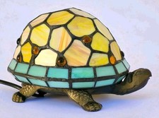 Très jolie LAMPE D'AMBIANCE TORTUE VITRAUX style TIFFANY ART DECO fonctionne