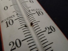 LE MANDARIN ENAMEL THERMOMETER