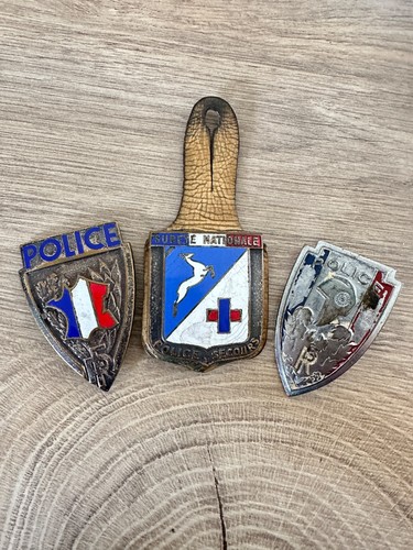 Lot anciens insignes - de,