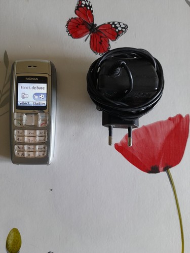 Téléphone nokia 1600 avec - téléphone,