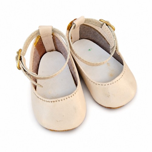Paire chaussures bride - à,