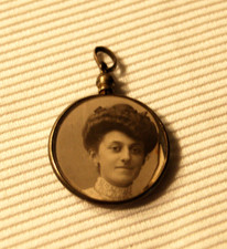 Ancien pendentif , porte photo