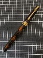 Stylo plume en laque véritable PARKER SONNET Bison Fonce, largeur ligne F