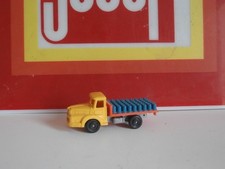 CAMION PLATEAU JAUNE