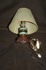 Lampe à poser - Socle bois/laiton et plastique vert