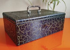 ANCIEN GRAND COFFRE FORT