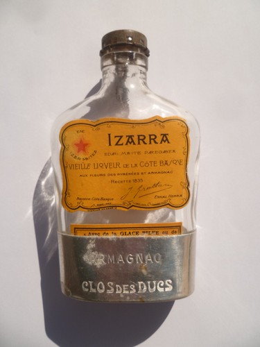 Flasque izarra avec gobelet - izarra,