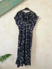 Robe longue fleurie noire