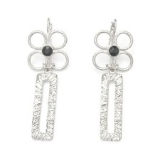 Boucles d'oreilles Paris argentées, design trèfle chic