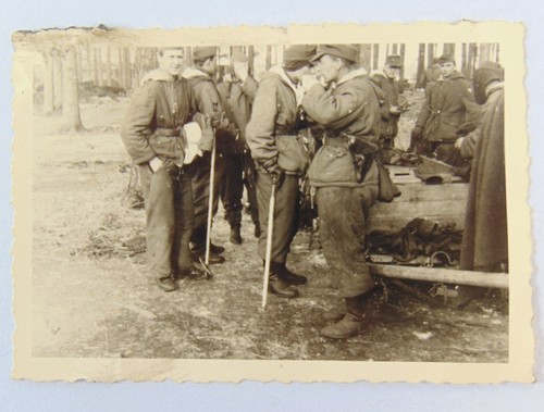 Photo soldats avec - avec, tenues
