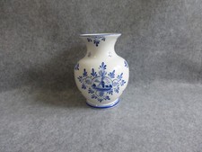 vase en faïence de delft