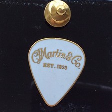 Pin's Folies ❤️  Enamel