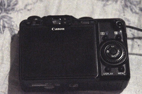 Canon powershot zoom - g9,