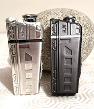 2 briquets tempête ancien