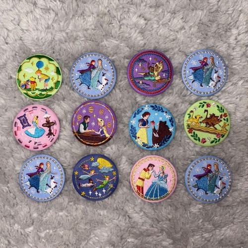 Lot badges en - badges, étain