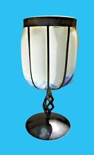 Vase pate de verre fer forgé.