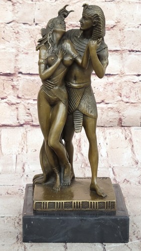 Statue sculpture dame nue - de,