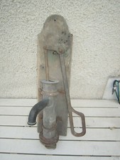 POMPE A BRAS (EAU) ANCIENNE EN