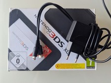 Nintendo 3DS XL Noire dans son boîte d'origine (Caméra arrière non fonctionnel)
