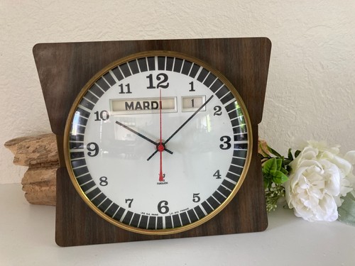 Ancienne pendule murale - pendule,